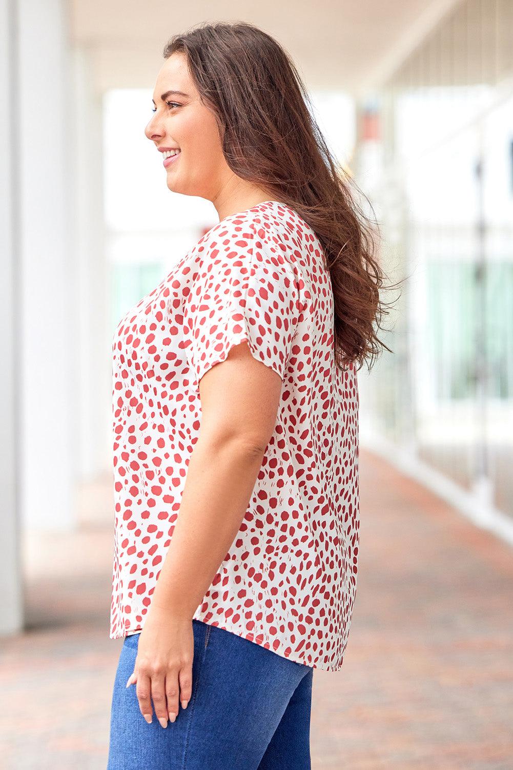 Upgrade your wardrobe with our Plus Size Printed V-Neck Blouses! Flaunt your style and feel confident. Shop now!