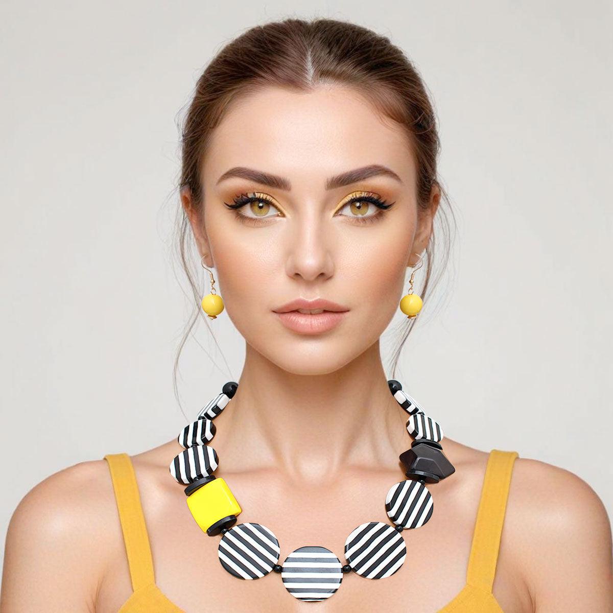 Yellow Muse Necklace Set: Beloved Fashionistas’ Favorite Jewelry