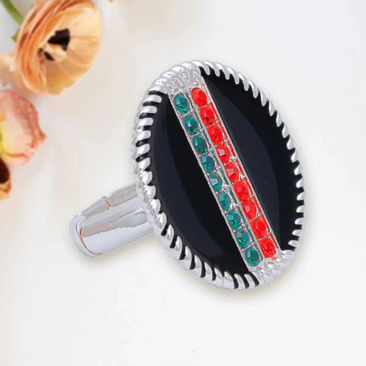 Elegant Silver and Black Medallion Ring with Rhinestone Accent