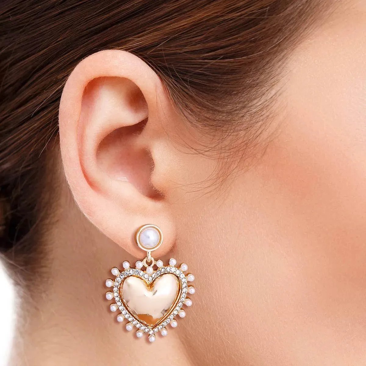 Fashion Jewelry: Cream Pearl & Gold Heart Earrings for Stylish Women