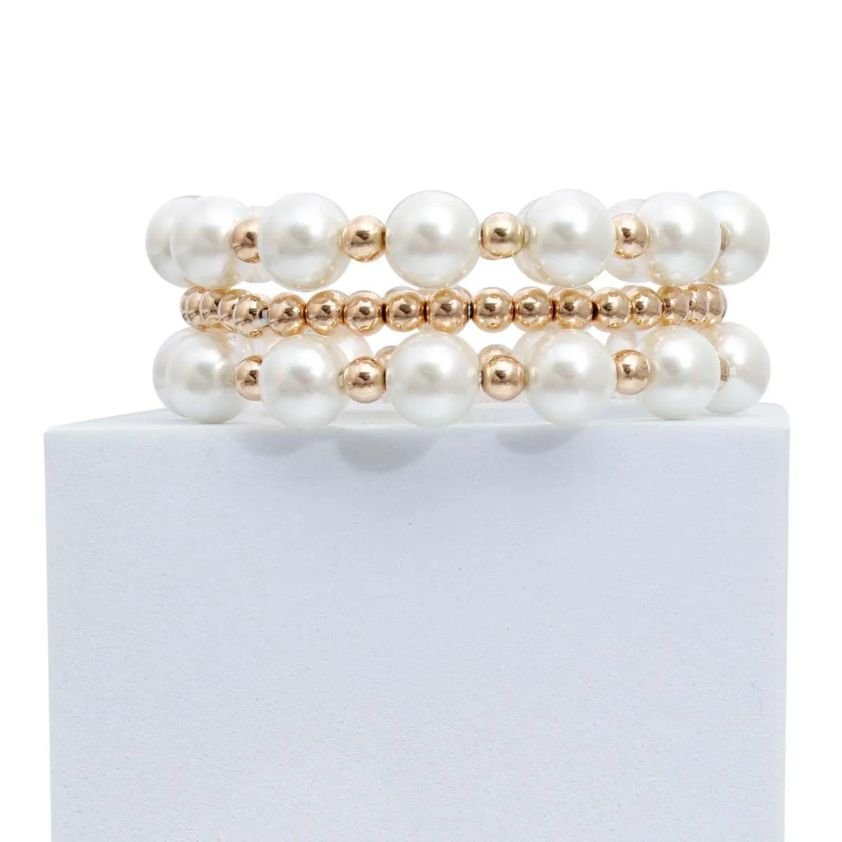 Fashion Jewelry: Luxurious Pearls and Gold Beaded Bracelet Set: Elevate Your Look Today Jewelry Bubble