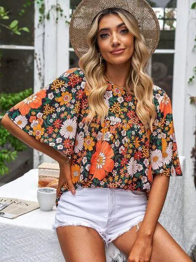 Floral Printed Half Sleeve Blouse for Everyday Style Jewelry Bubble