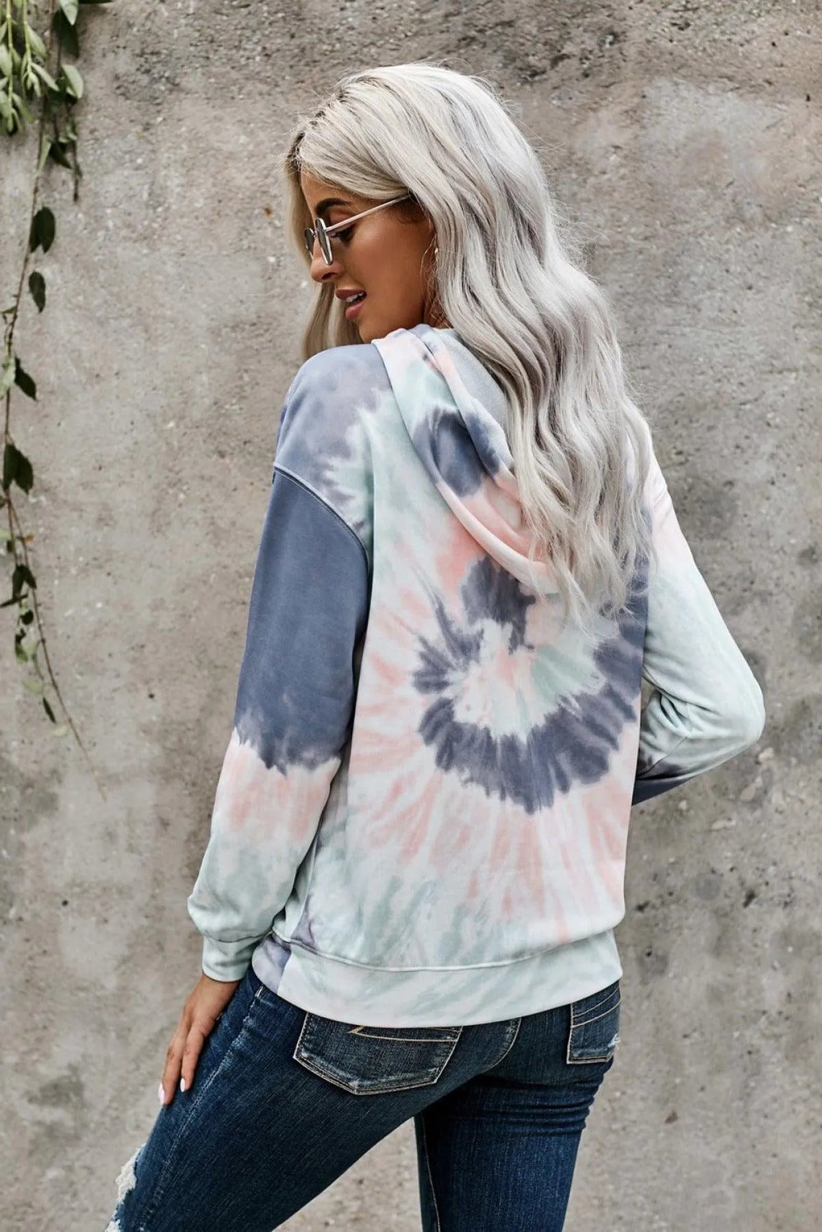 Get Cozy Tie-Dye Print Pullover Hoodie - Perfect for Ladies! Jewelry Bubble