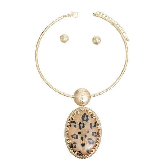 Leopard Print Pendant Gold Necklace Set: Bold & Stylish Statement Fashion Jewelry Jewelry Bubble