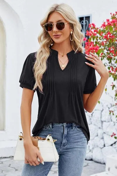 Notched Short Sleeve Women's T-Shirt: Where Comfort Meets Style Trendsi