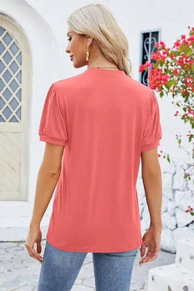 Notched Short Sleeve Women's T-Shirt: Where Comfort Meets Style Trendsi