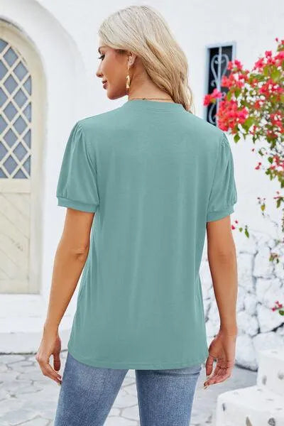 Notched Short Sleeve Women's T-Shirt: Where Comfort Meets Style Trendsi