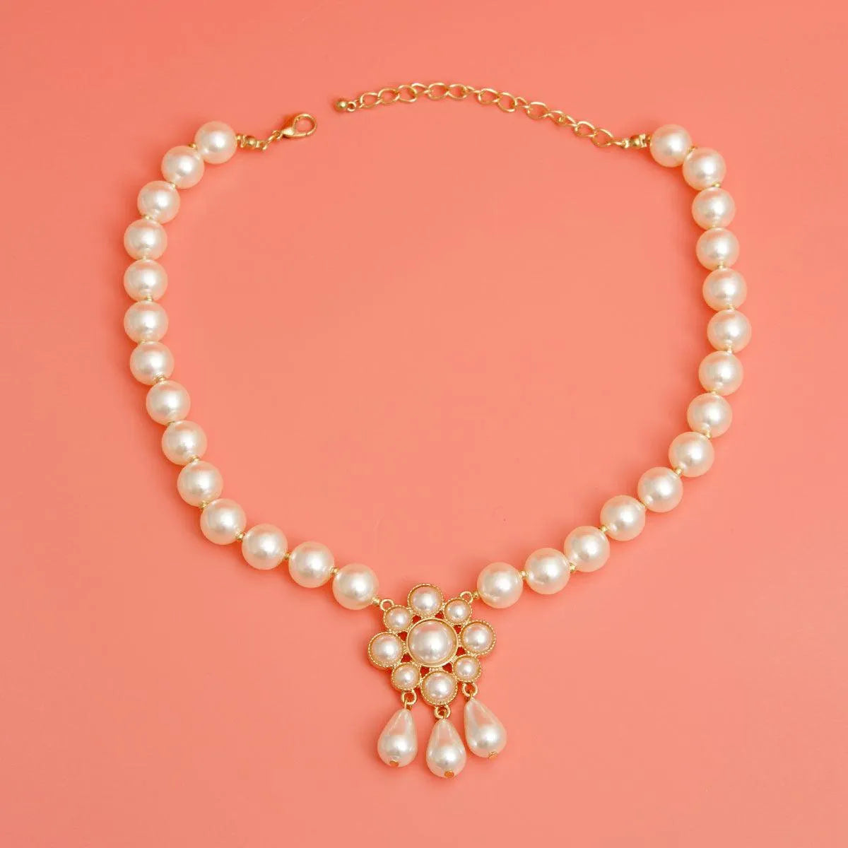 Pearl Flower Drop Fashion Necklace: The Ultimate Classic Accessory Jewelry Bubble