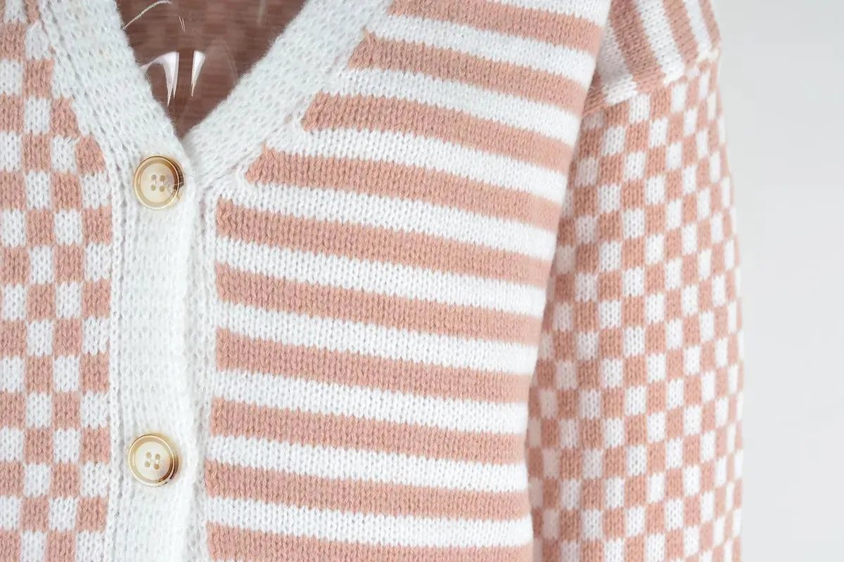 Shop Stylish Women's Button Down Cardigan - Must-Have for Your Wardrobe