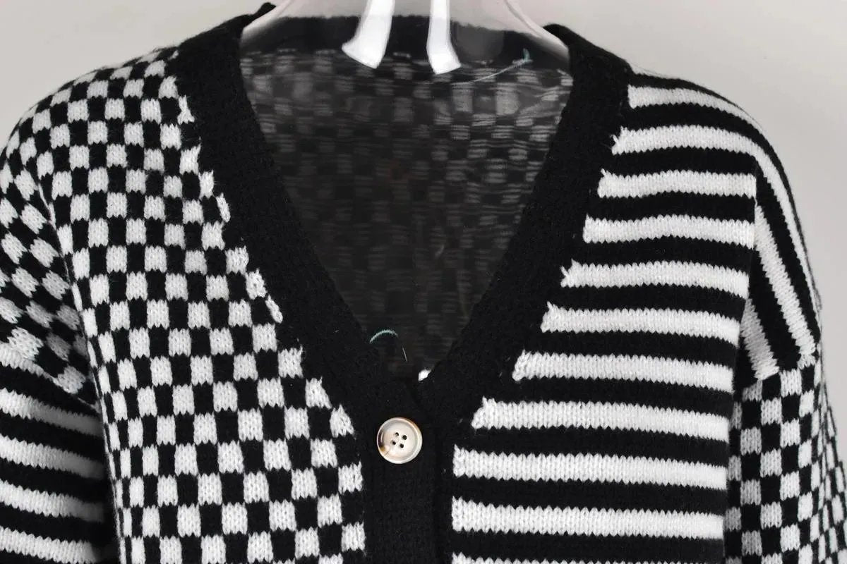 Shop Stylish Women's Button Down Cardigan - Must-Have for Your Wardrobe