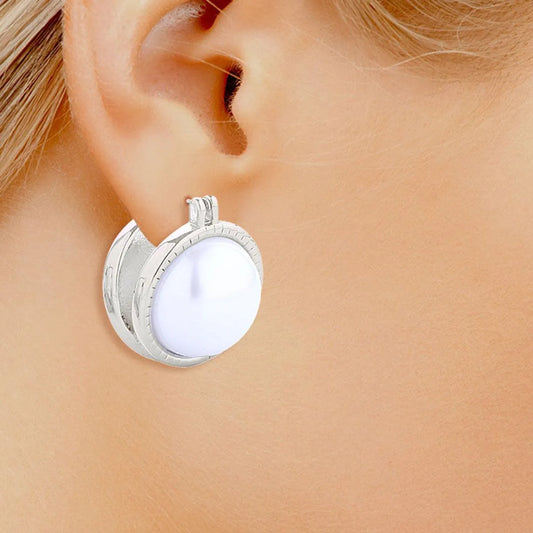 Timeless Beauty: Small White Gold Pearl Earrings Pinktown