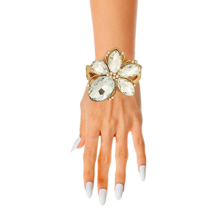 Transform Your Look with a Stunning Gold/Clear Flower Bracelet Jewelry Bubble