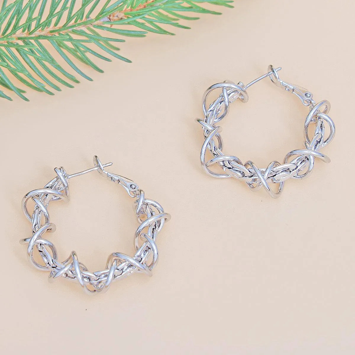 Twisted White Gold-finished Wire Chain Small Hoop Earrings Jewelry Bubble