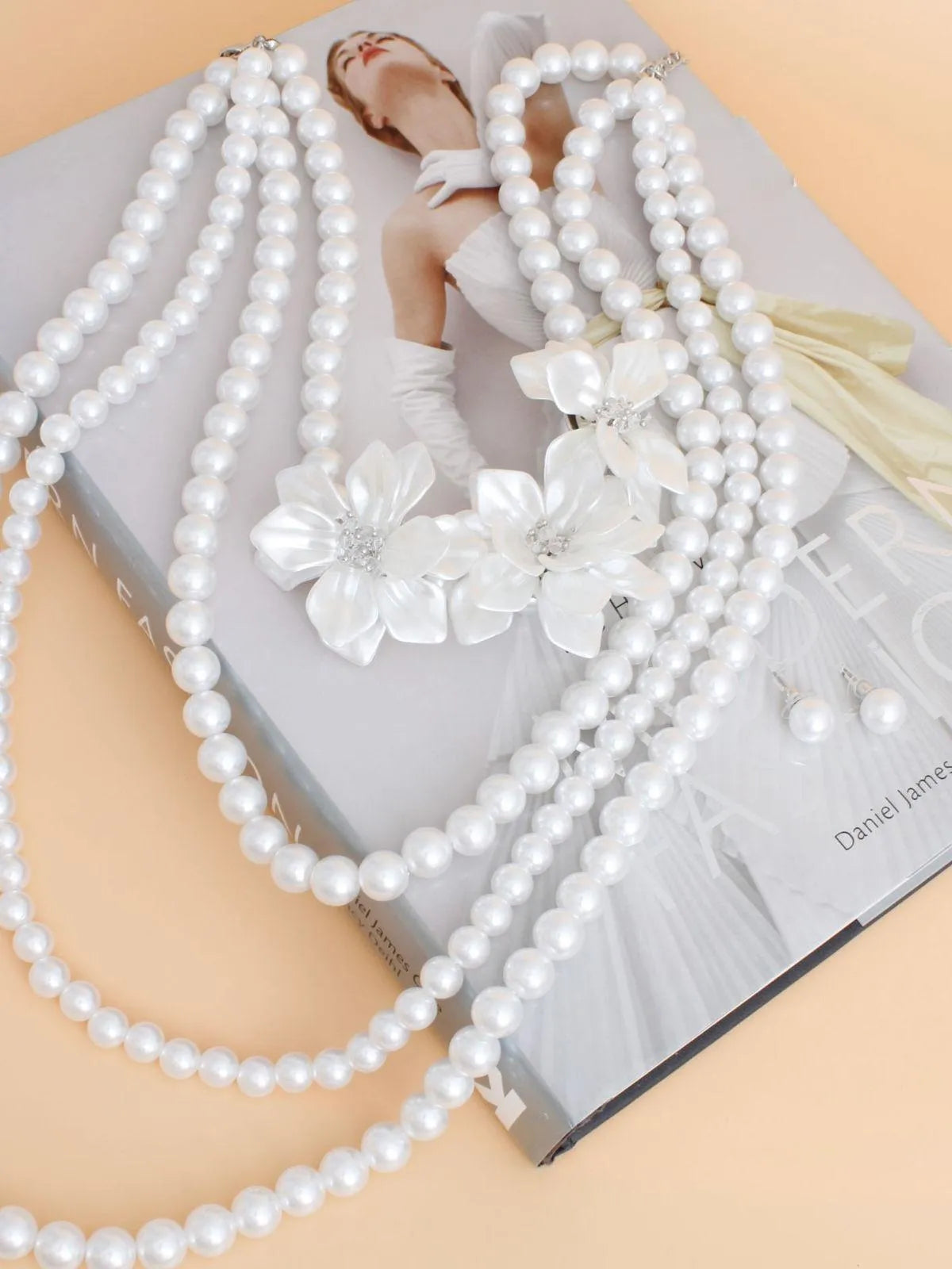 White Pearl Flower Necklace Set: Your Ultimate Style Statement Jewelry Bubble