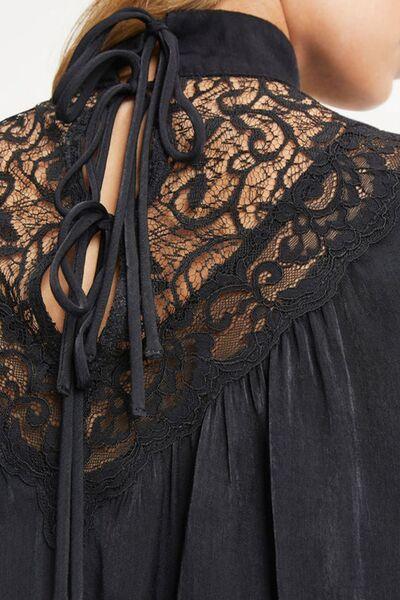 Flounce Sleeve Blouse: Chic Lace Detail Fashion