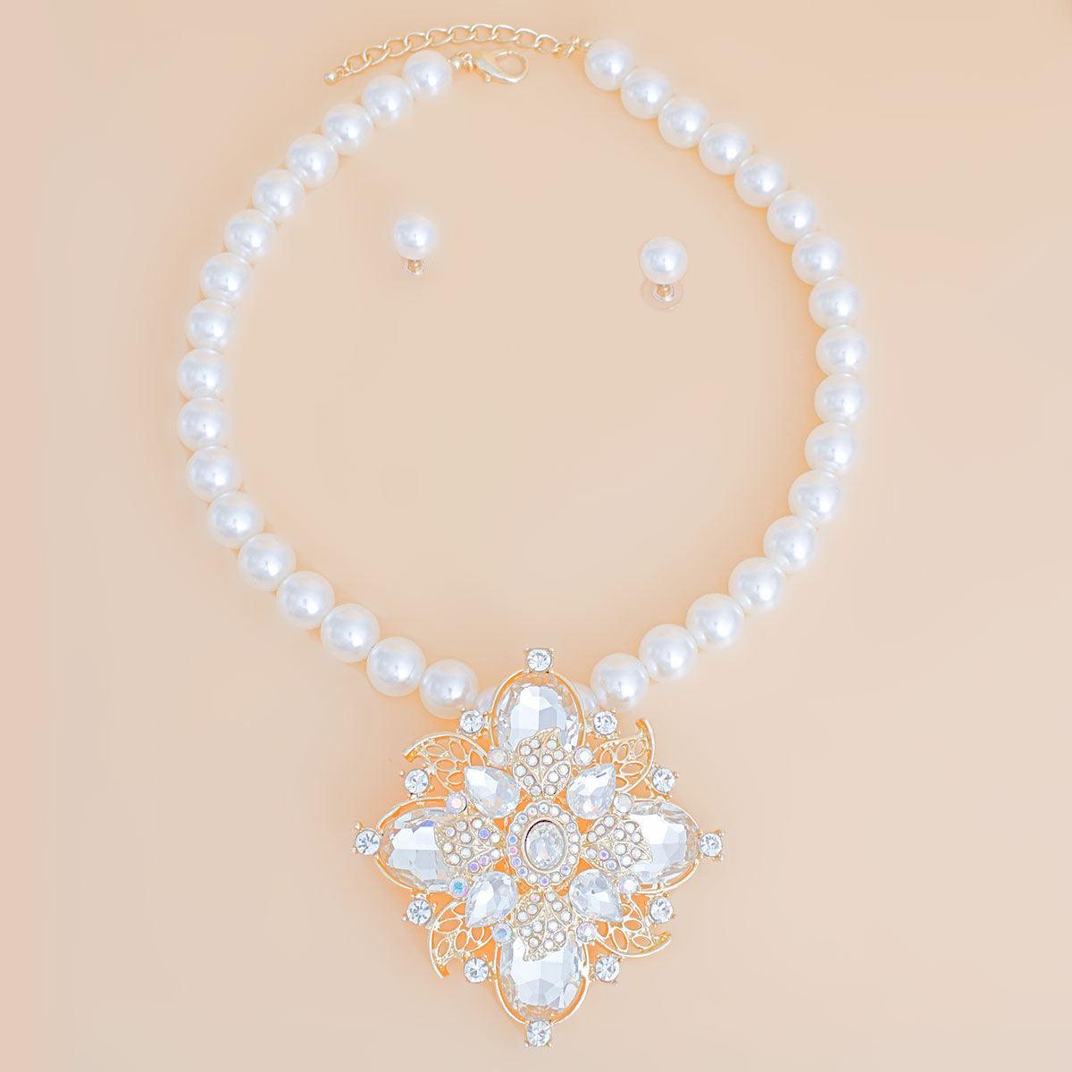 Get Noticed: Stunning Filigree Flower Cream Necklace Set