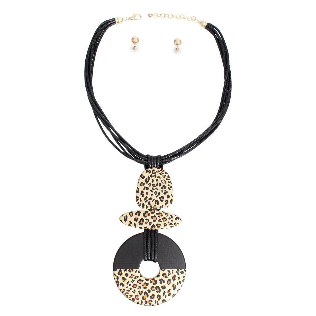 Get Wild with Our Open Circle Leopard Necklace Set!