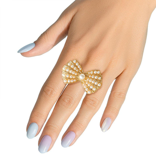 Gold Ring Bow Pearls: Must-Have for Fashionistas - Elevate Any Look