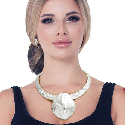 Gorgeous Textured Silver Medallion Necklace Set - Perfect for Any Occasion Fashion Jewelry
