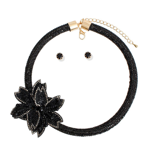 Grab the Latest Dazzling Black Flower Necklace Set