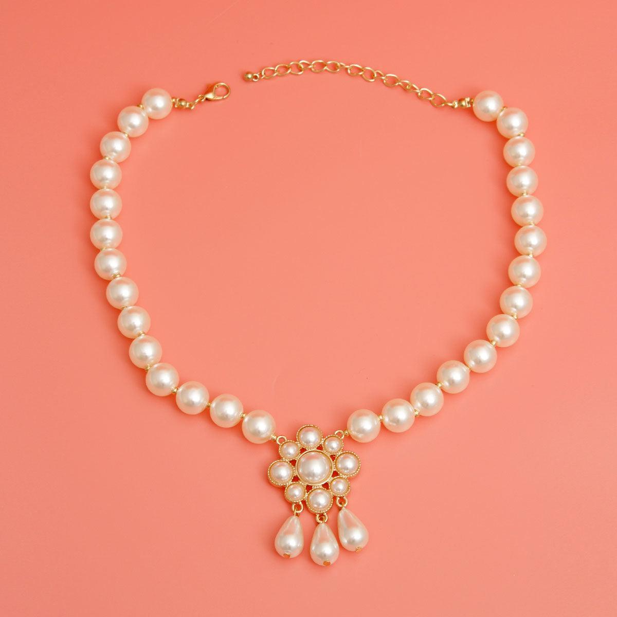 Pearl Flower Drop Fashion Necklace: The Ultimate Classic Accessory