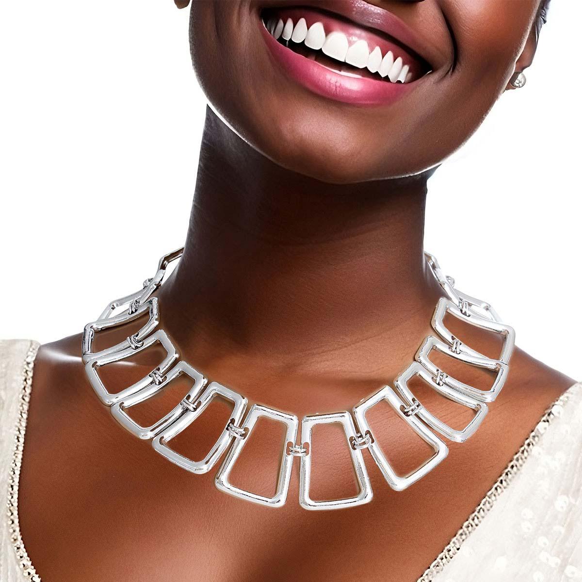Shop Now: Open Work Link Necklace Set in Silver Plated