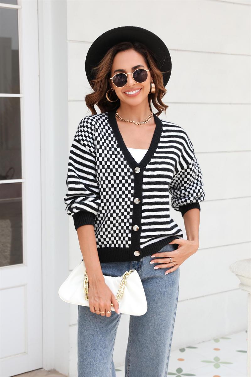 Shop Stylish Women's Button Down Cardigan - Must-Have for Your Wardrobe