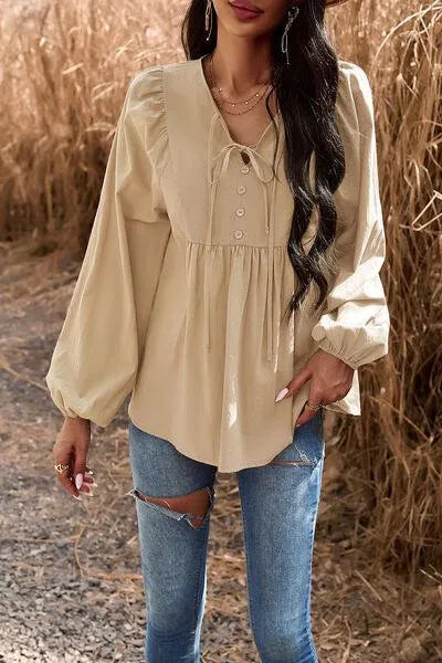 Stylish Balloon Sleeve Blouse with Decorative Buttons