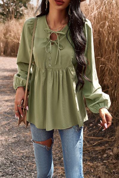 Stylish Balloon Sleeve Blouse with Decorative Buttons