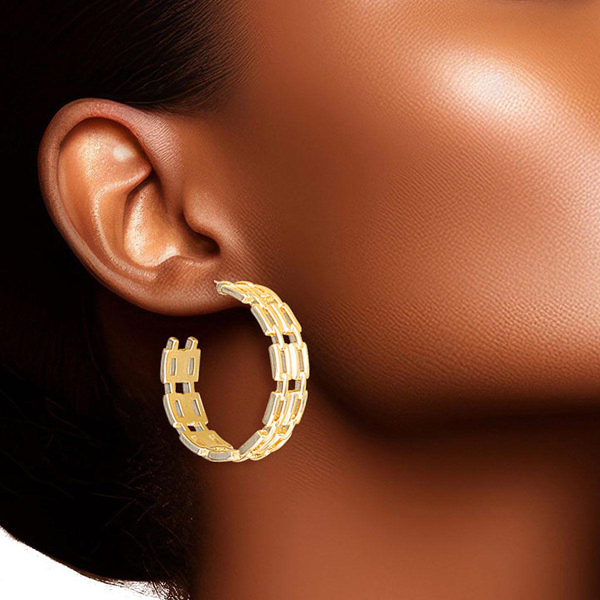 Upgrade Your Style with Chic Gold-finished Small Chain Link Open Hoop Earrings